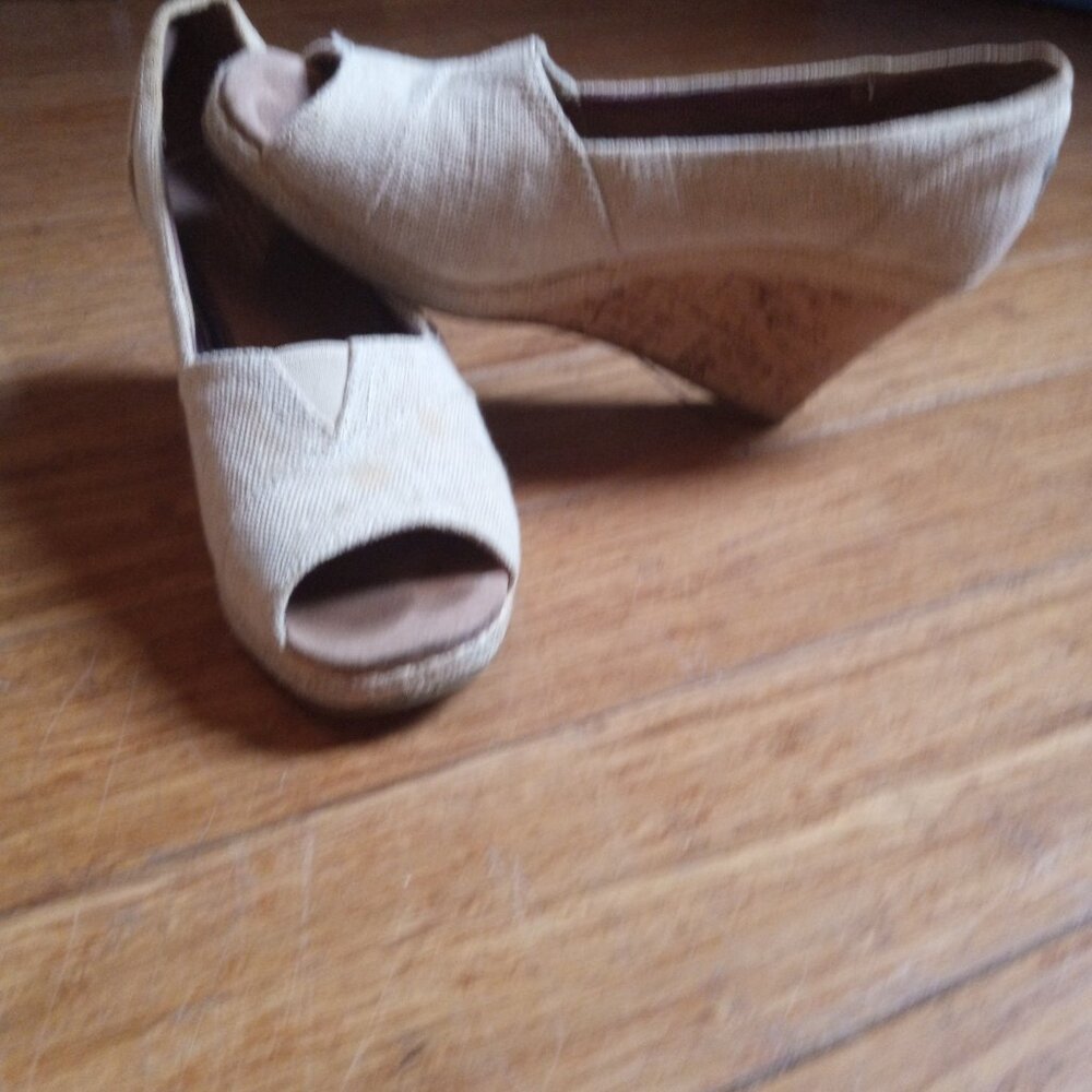 Toms cork wedge heel tan beige neutral